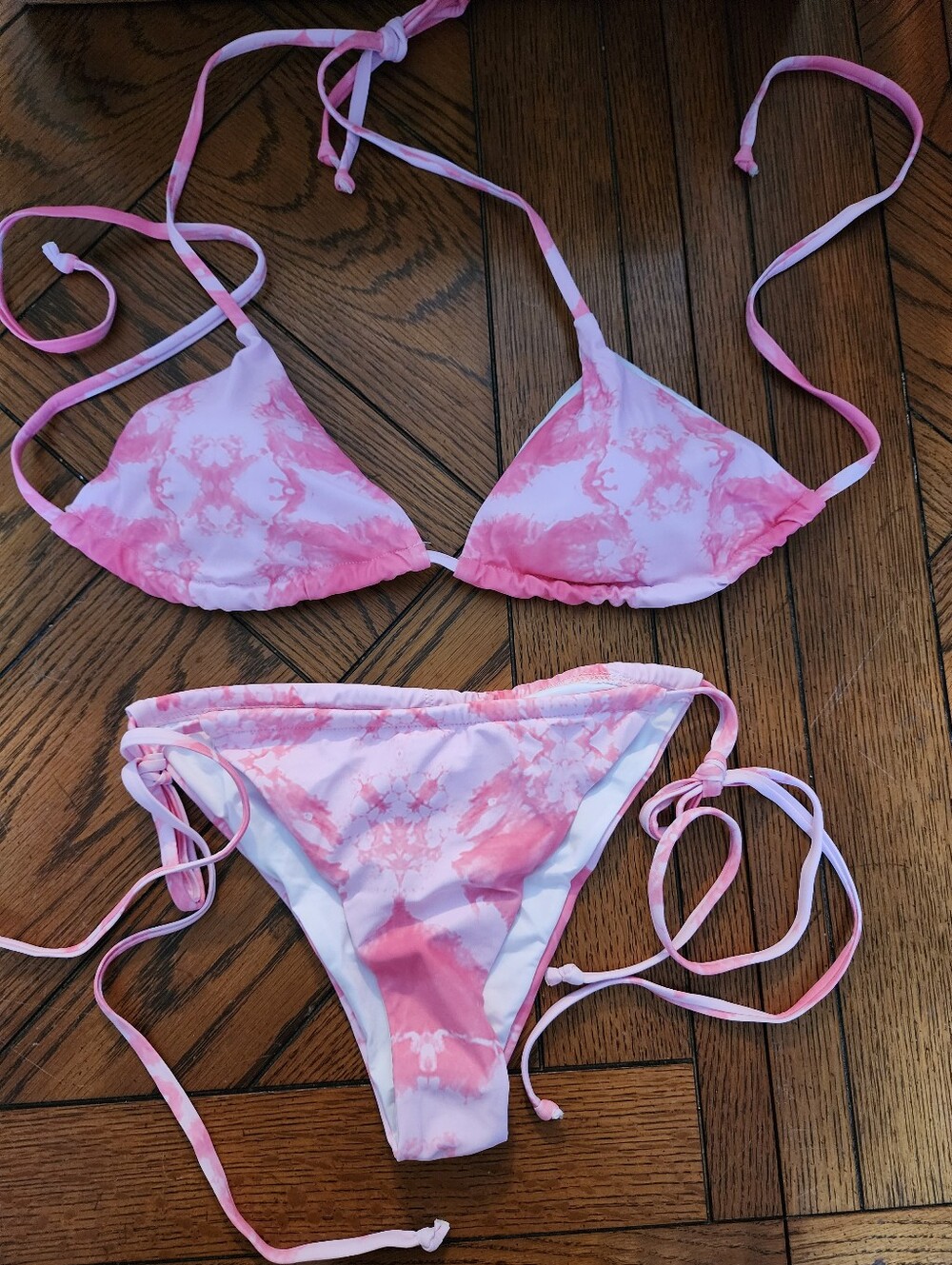 A4: Lt Pink/Med Pink marbled string bikini, removable pads